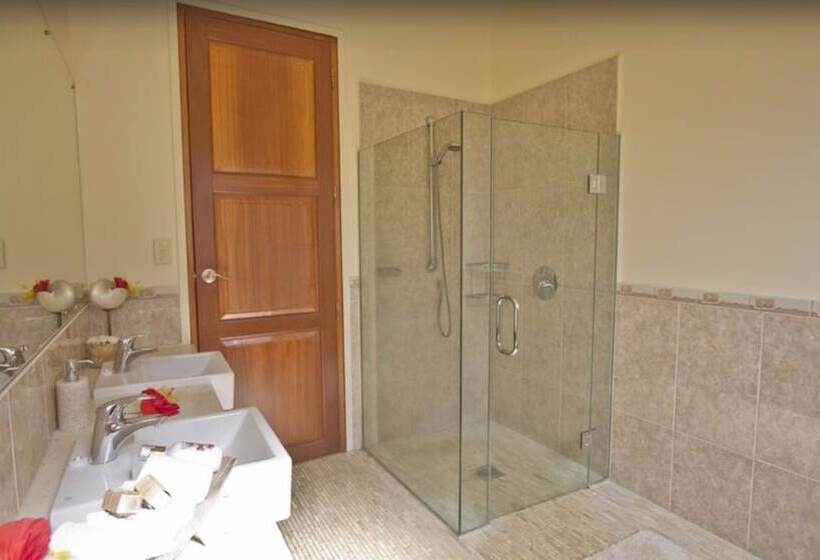 تختخواب و صبحانه Rarotonga S Fishing Lodge Gt S