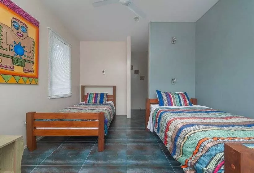 تختخواب و صبحانه Rarotonga S Fishing Lodge   Gt S
