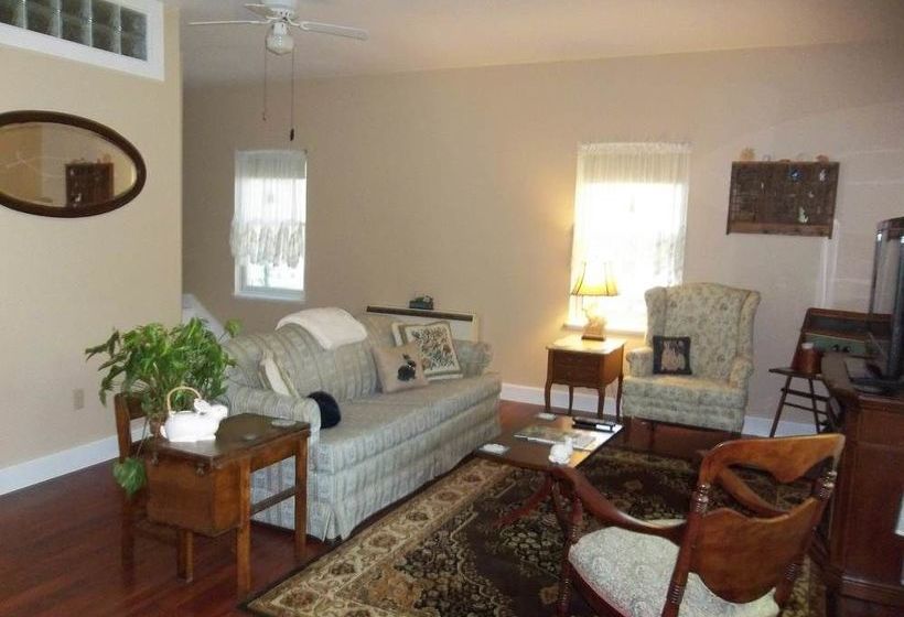 Bunny Trail Guest House