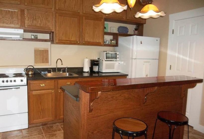 Bunny Trail Guest House