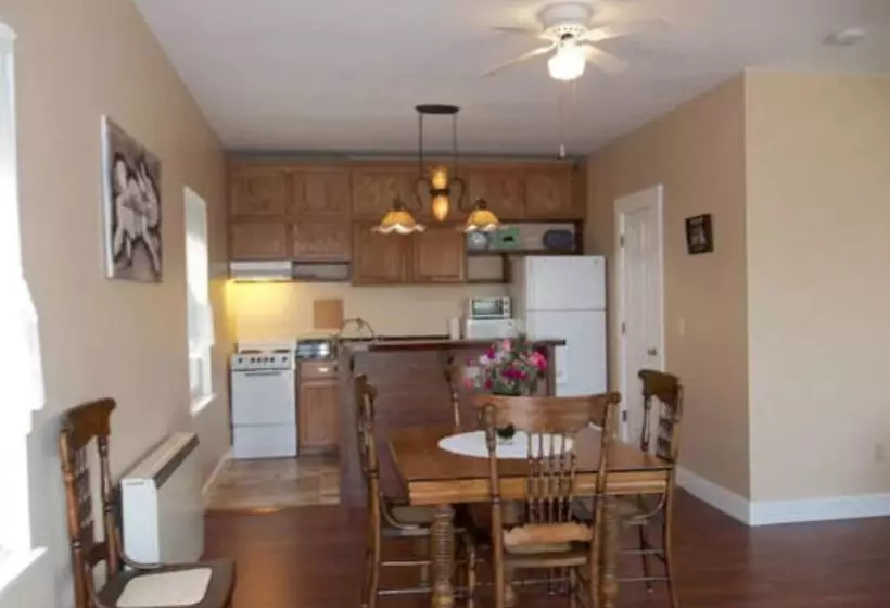 Bunny Trail Guest House