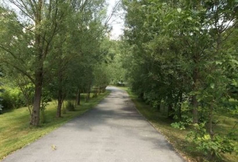 Bunny Trail Guest House