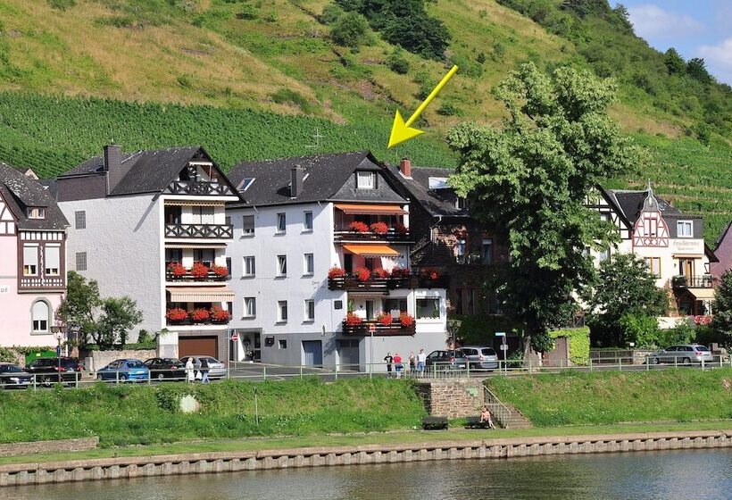 Ferienwohnungen Haus Zur Linde