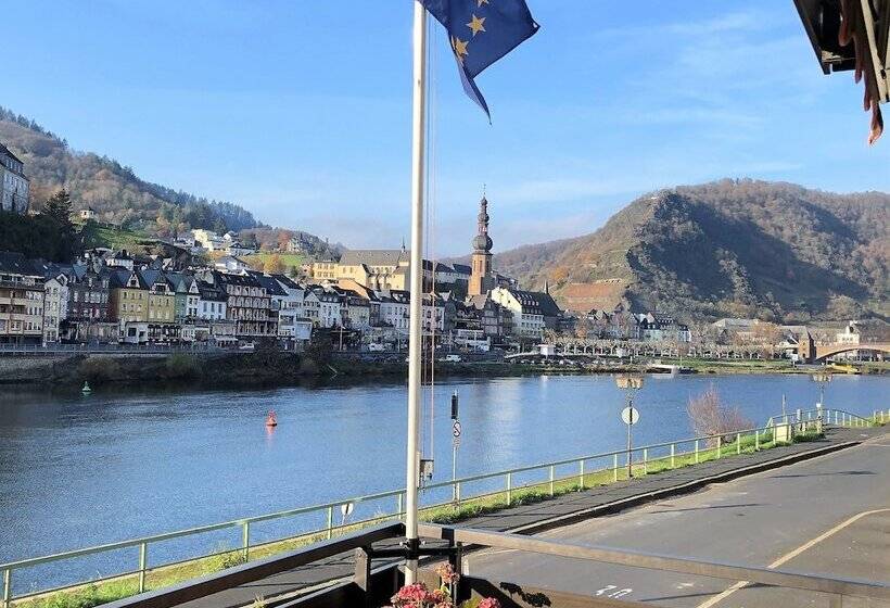 Ferienwohnungen Haus Zur Linde