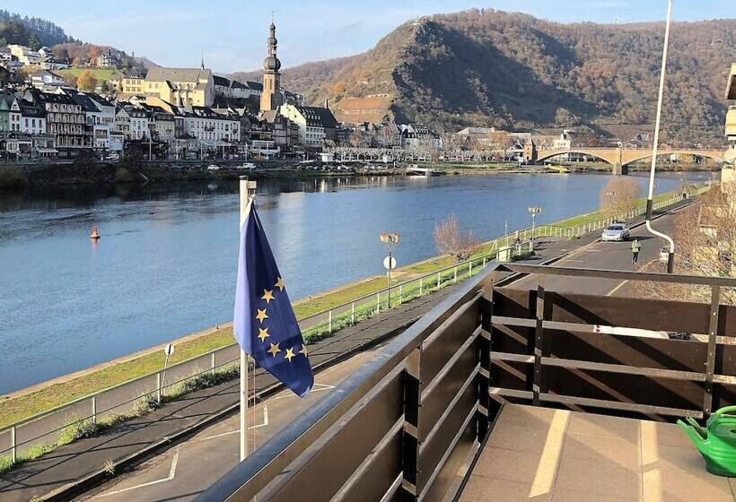 Ferienwohnungen Haus Zur Linde