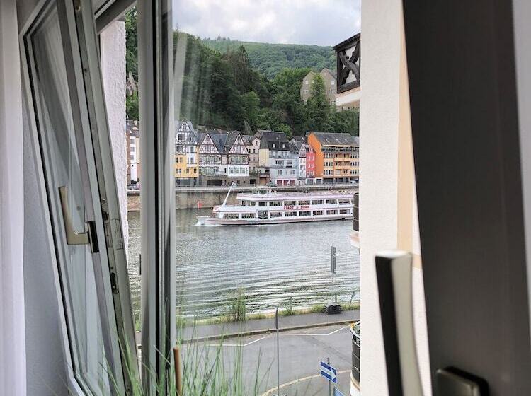 Ferienwohnungen Haus Zur Linde