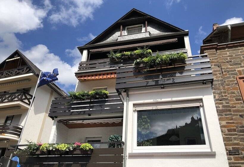 Ferienwohnungen Haus Zur Linde