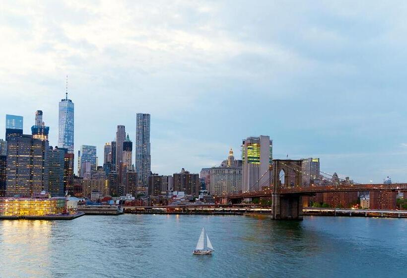 1 Hotel Brooklyn Bridge