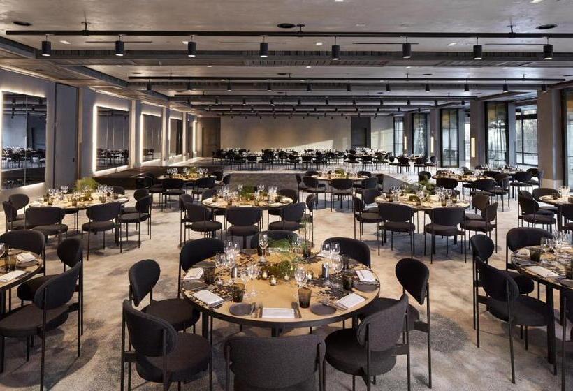 1 Hotel Brooklyn Bridge