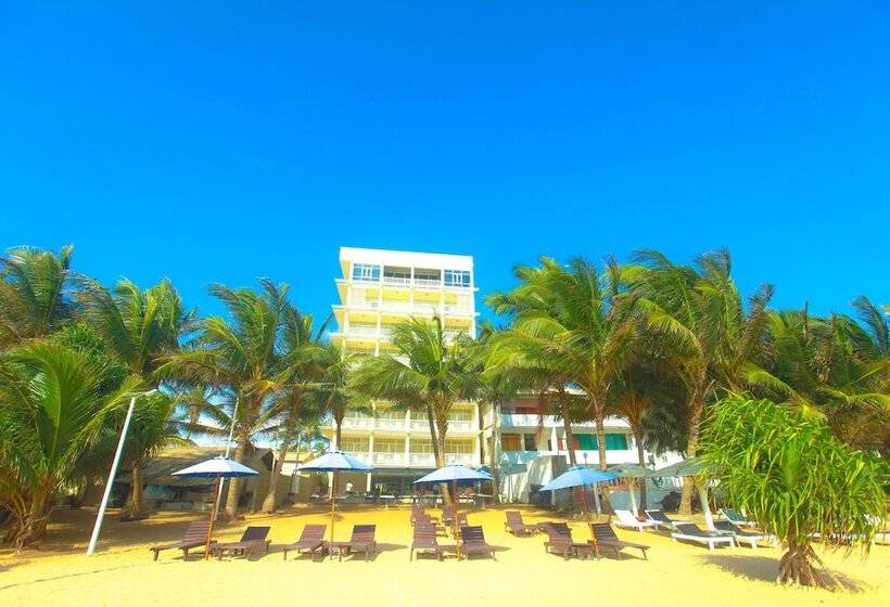 Beacon Beach Hotel Negombo