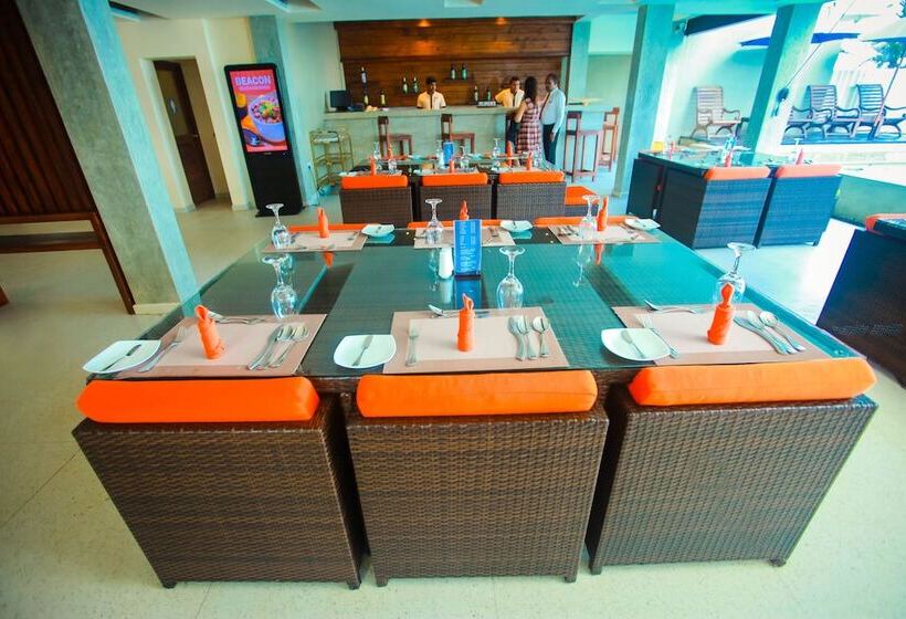 Beacon Beach Hotel Negombo