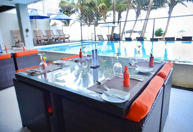 Beacon Beach Hotel Negombo