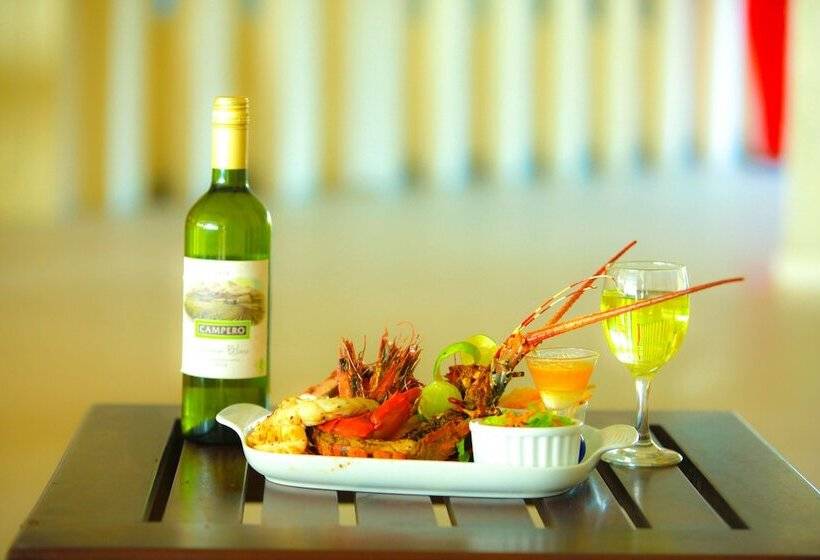 Beacon Beach Hotel Negombo