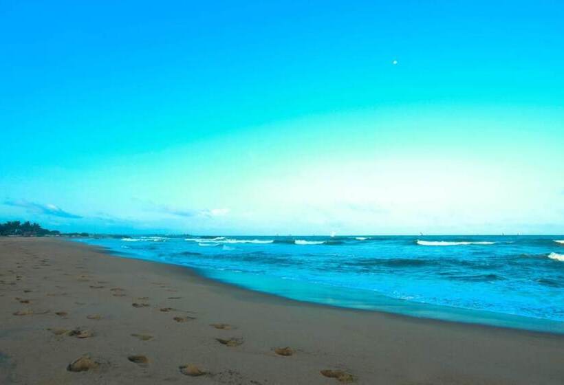 Beacon Beach Hotel Negombo