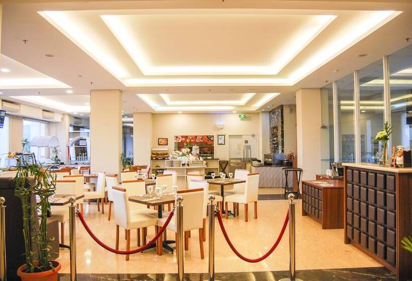 בית מלון כפרי Grand Tebu