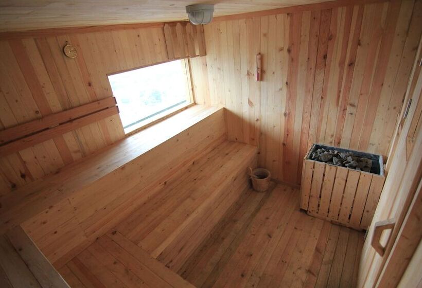 בית מלון כפרי Grand Tebu