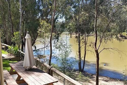 酒店 Moama Riverside Holiday Park