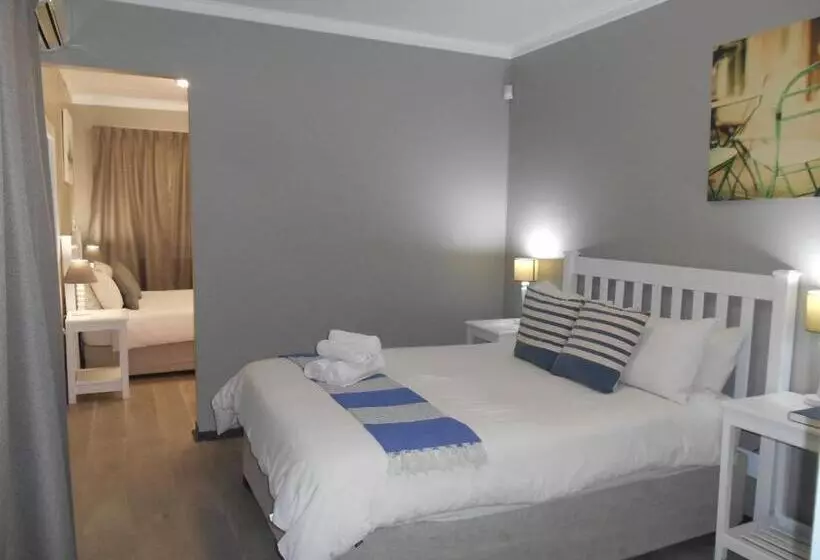 هتل Oakwood Lodge