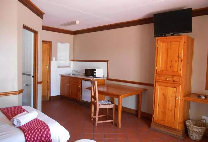 هتل Oakwood Lodge
