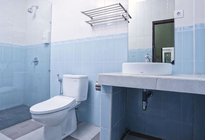 فندق Reddoorz At Benesari 2 Legian