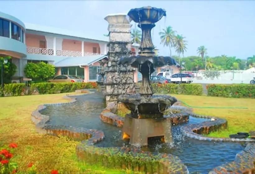 Hotelli Rovanel S Resort And Conference Centre