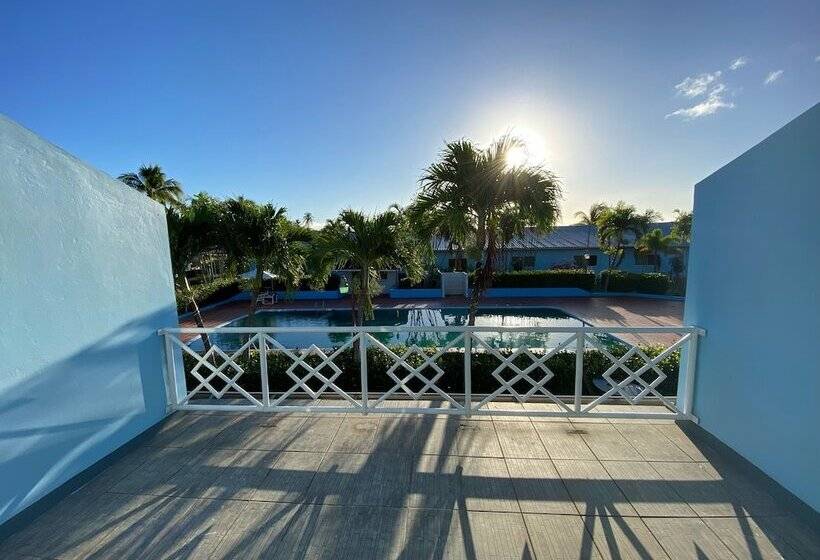 هتل Rovanel S Resort And Conference Centre