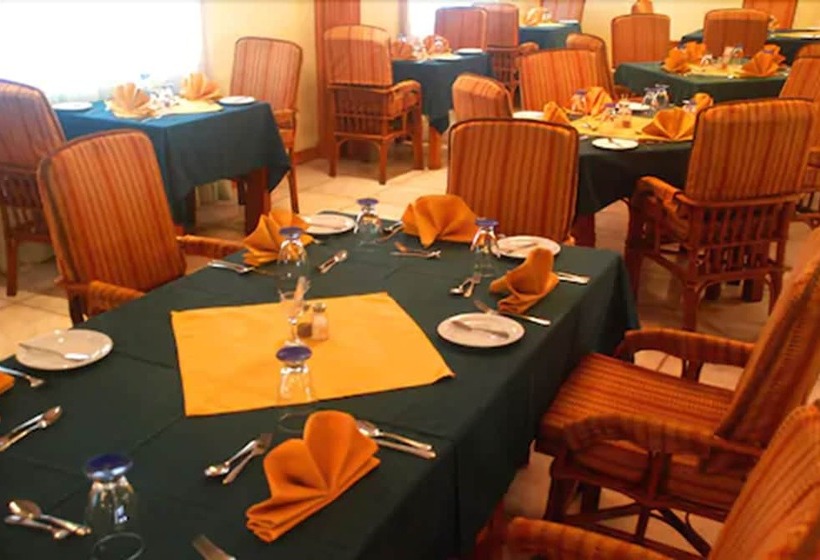 هتل Rovanel S Resort And Conference Centre