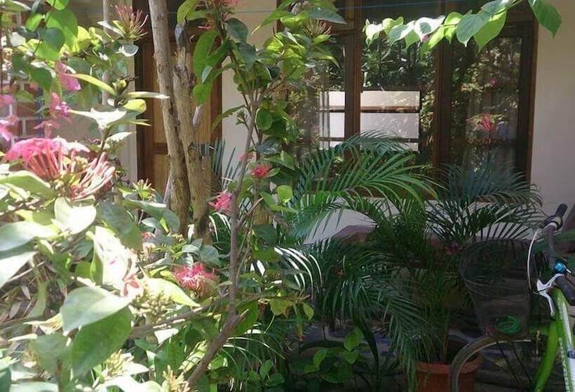 فندق Rumah Purnama