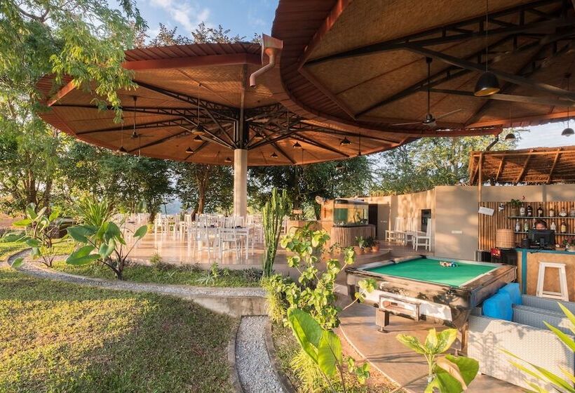 ホテル The Sanctuary Nam Ngum Beach Resort