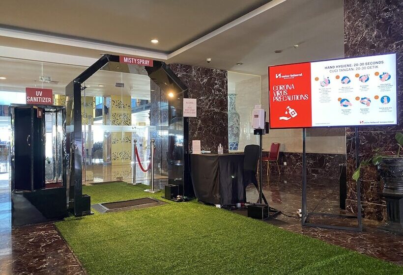 Swiss Belhotel Makassar