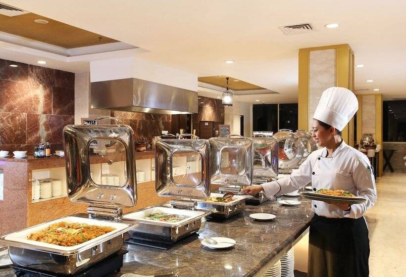 Swiss Belhotel Makassar