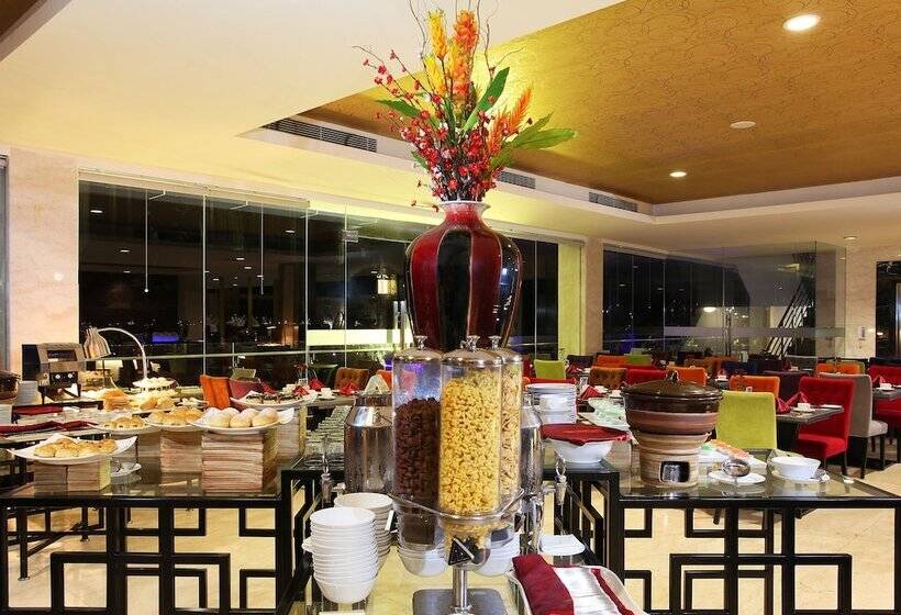 Swiss Belhotel Makassar