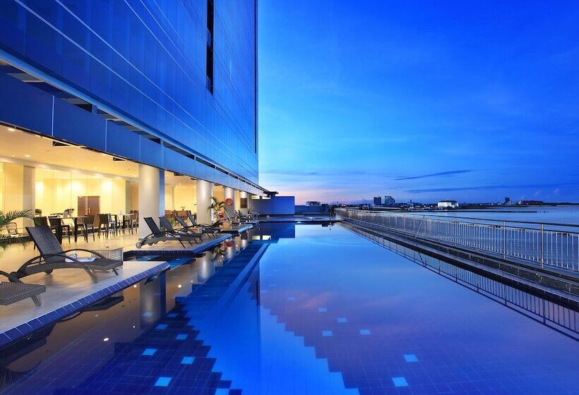 Swiss Belhotel Makassar