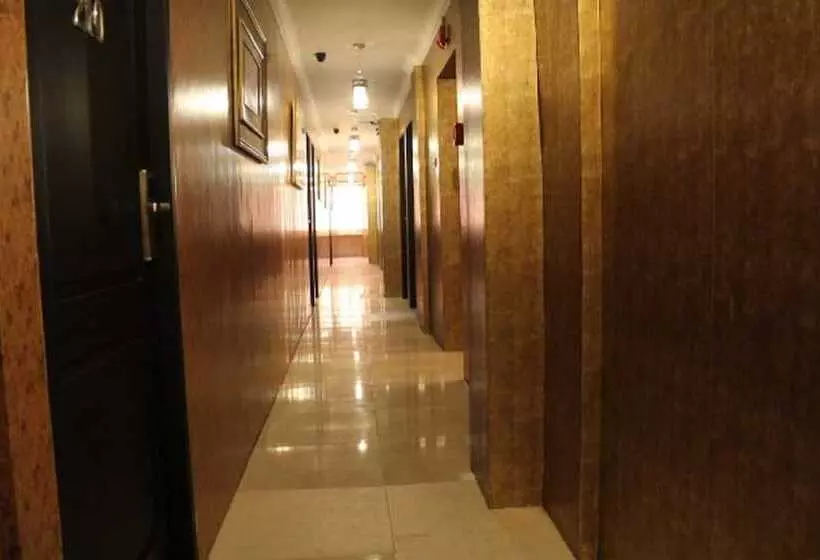 Hotel Twins