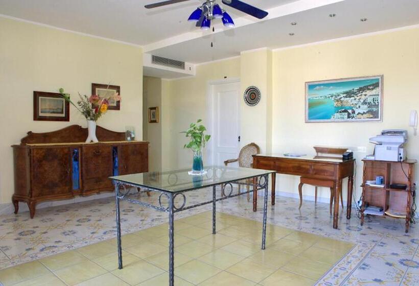 Отель Villa Maredona