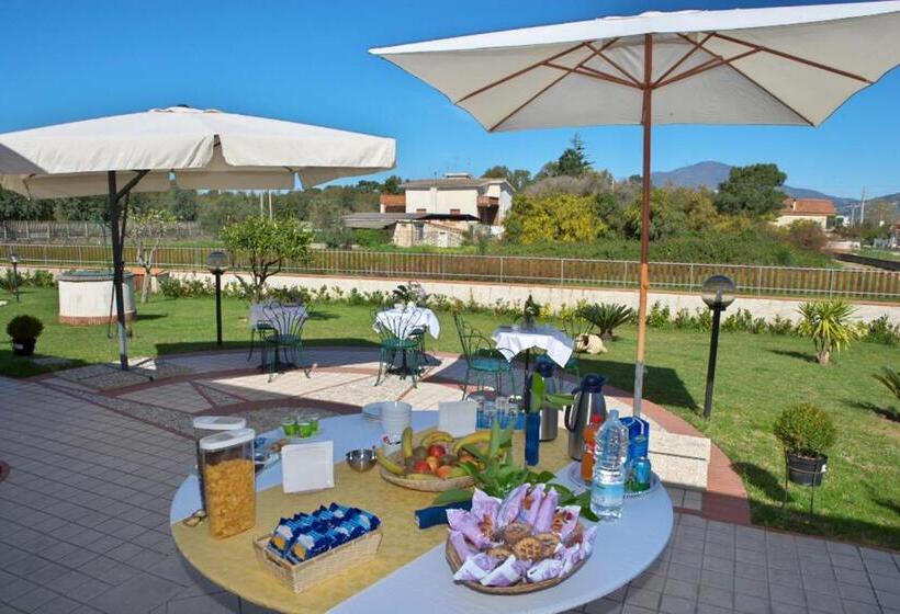 Отель Villa Maredona