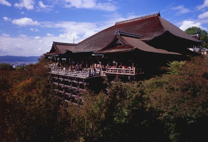 Kiyomizu Sannenzaka Guesthouse