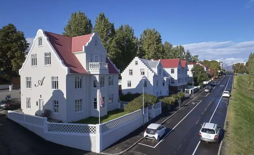 پانسیون Akurinn Guesthouse