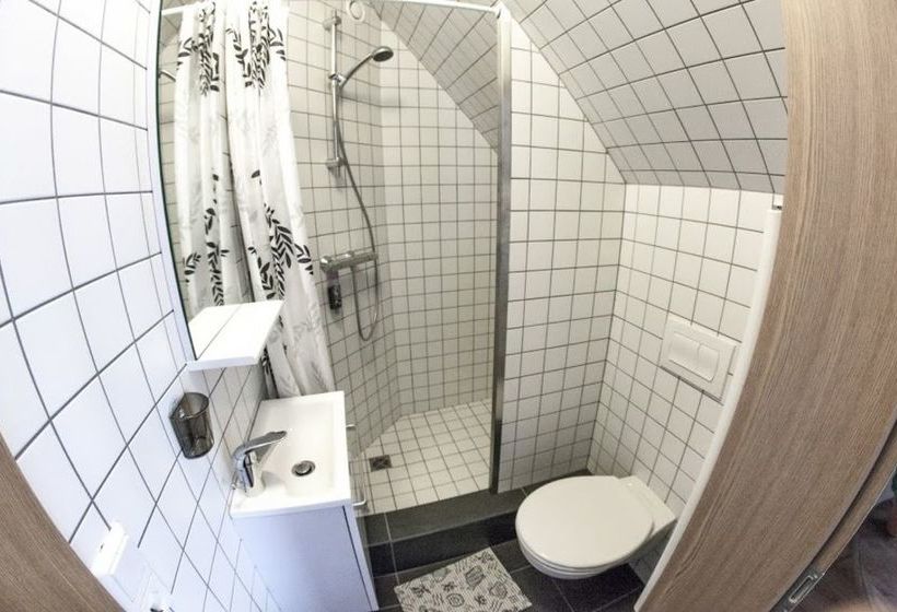 پانسیون Akurinn Guesthouse