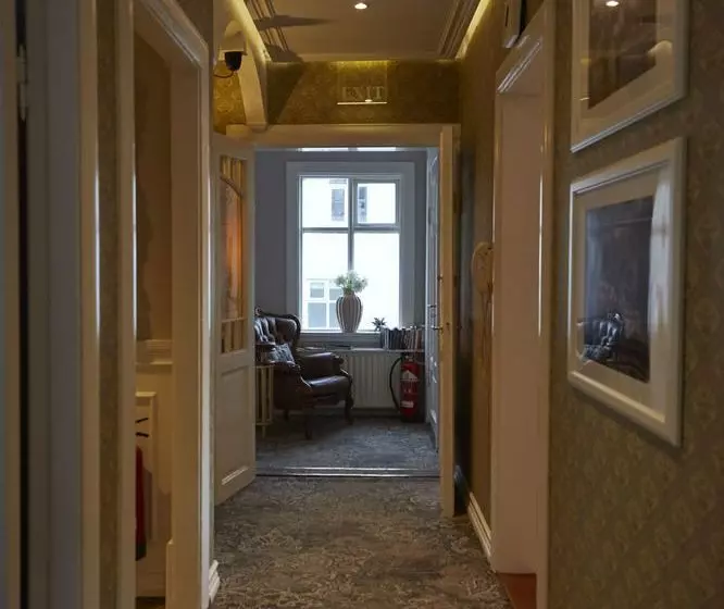 پانسیون Akurinn Guesthouse