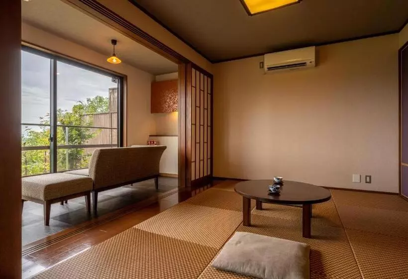 旅館 Kusayane No Yado Ryunohige