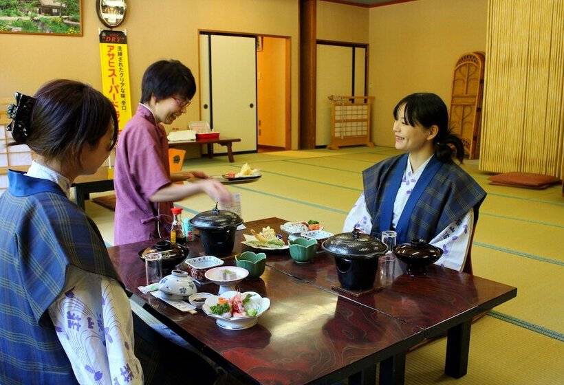 日式旅馆 Shinzanso