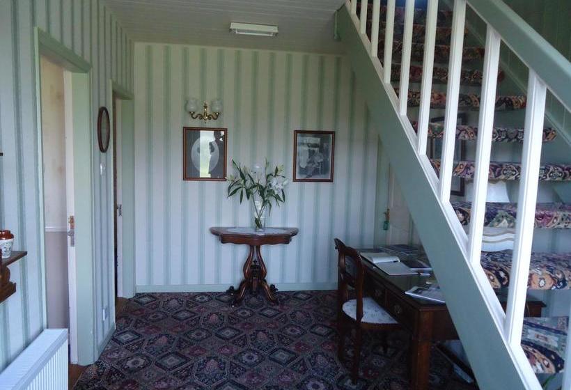 Bed and Breakfast Heather Lodge