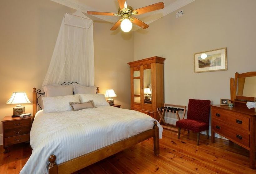 مبيت وإفطار Trafalgar Premium Vintage Suites