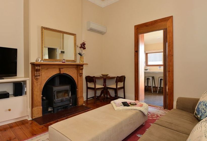 مبيت وإفطار Trafalgar Premium Vintage Suites