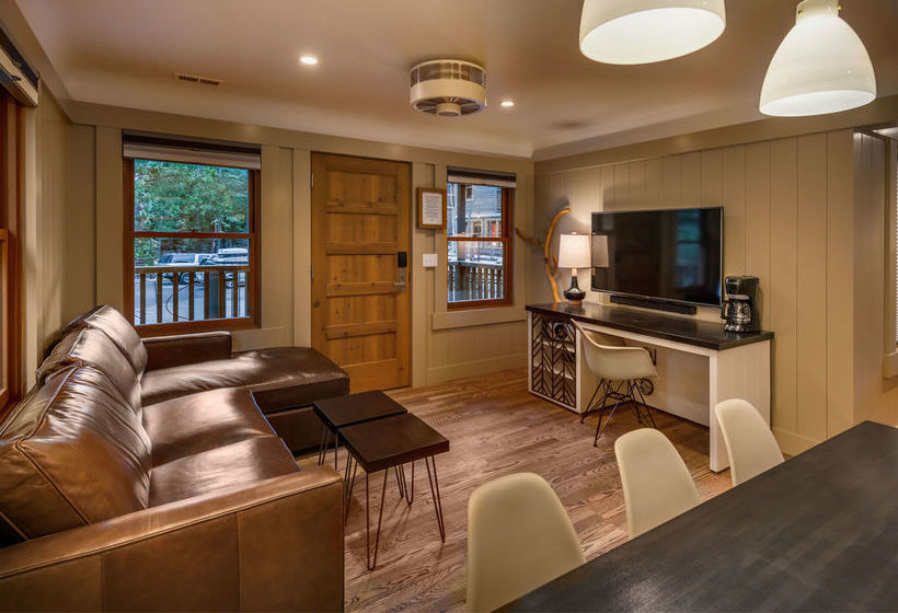 Cedar Crest Cottages