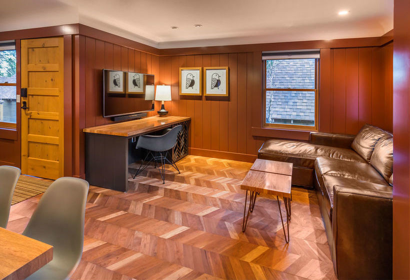 Cedar Crest Cottages