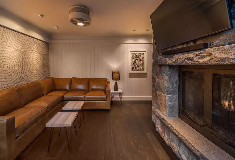Cedar Crest Cottages