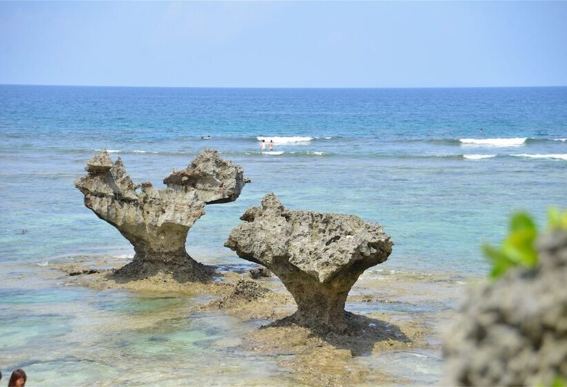 Condominium Ceaser Nakijin