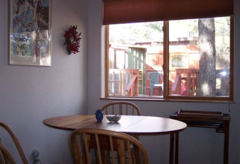 Elden Trails Bed And Breakfast